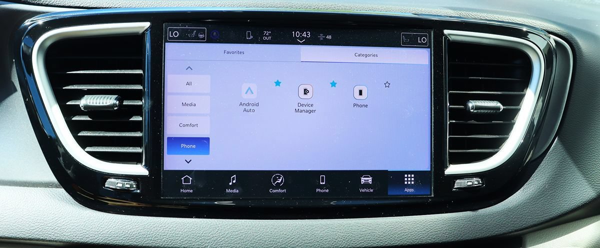 Used 2024 Chrysler Pacifica Touring-L FWD image 56