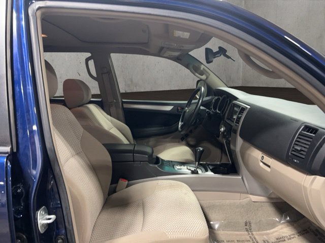 Used 2007 Toyota 4Runner SR5 AWD/4WD image 9
