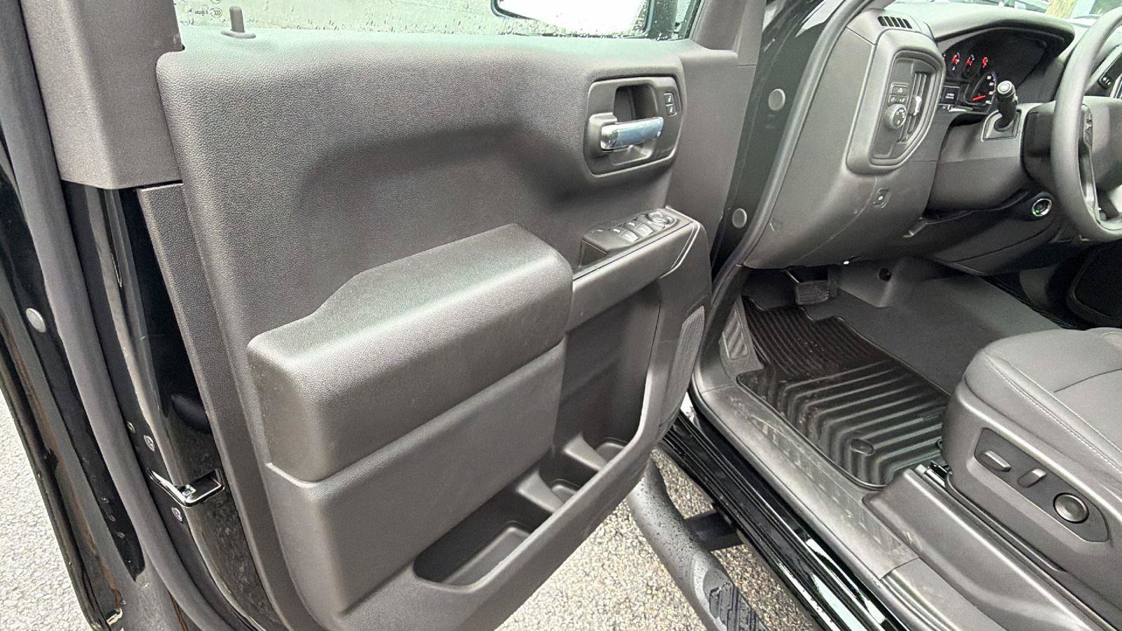 New 2026 Chevrolet Silverado 1500 Custom w/ Turbomax Blackout Package RWD image 14