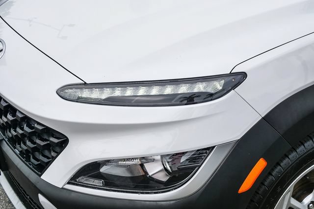 Certified 2022 Hyundai Kona SEL AWD/4WD image 11