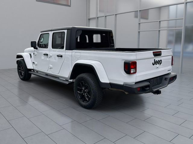 Used 2021 Jeep Gladiator Sport AWD/4WD image 6
