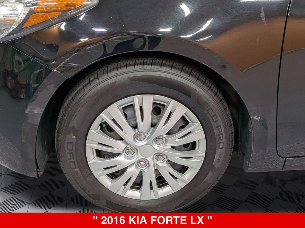 Used 2016 Kia Forte LX FWD image 9