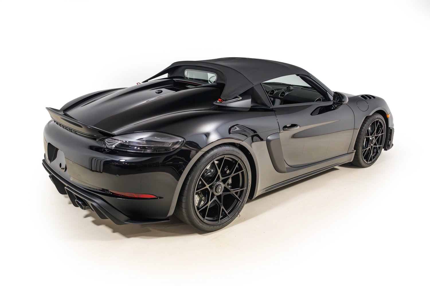Used 2024 Porsche 718 Boxster Spyder RS w/ Light Design Package RWD image 16