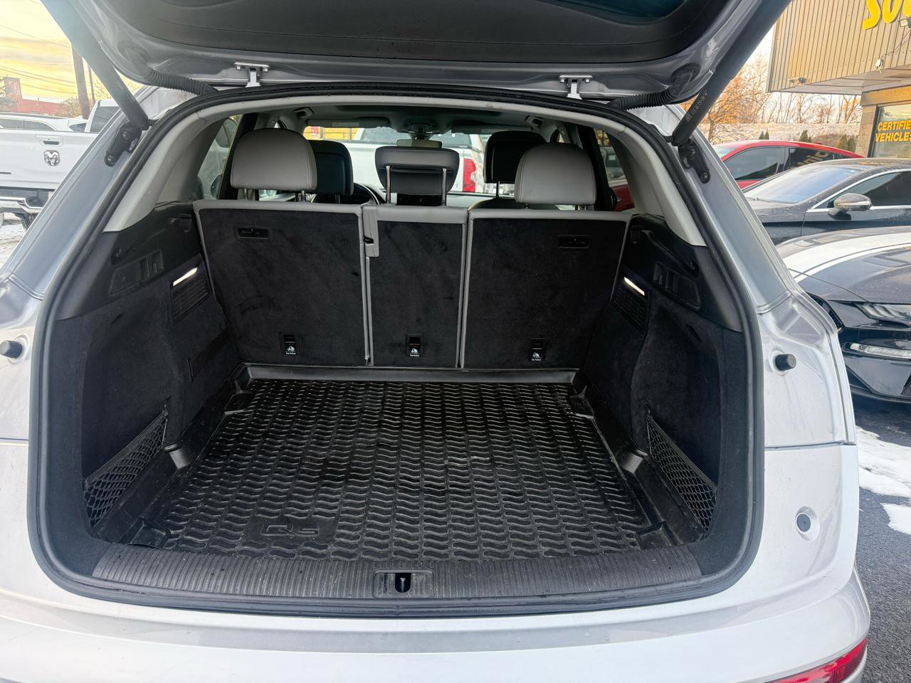 Used 2021 Audi Q5 2.0T Premium w/ Convenience Package image 14