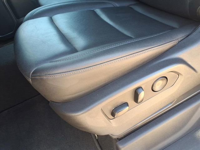 Used 2025 GMC Sierra 1500 SLT image 4