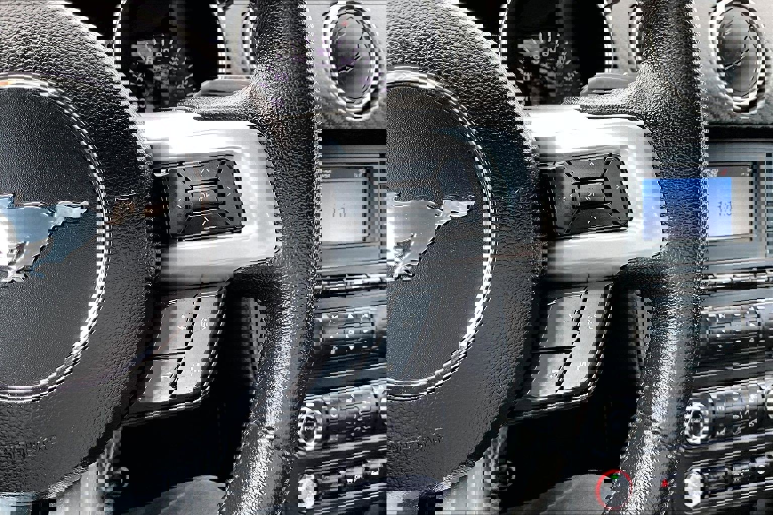 Used 2019 Ford Mustang EcoBoost image 20