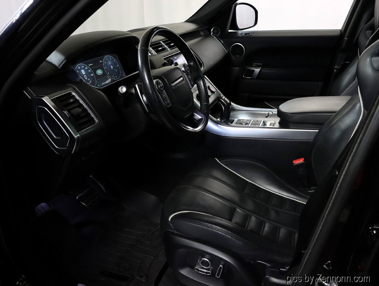 Used 2017 Land Rover Range Rover Sport SVR AWD/4WD image 13