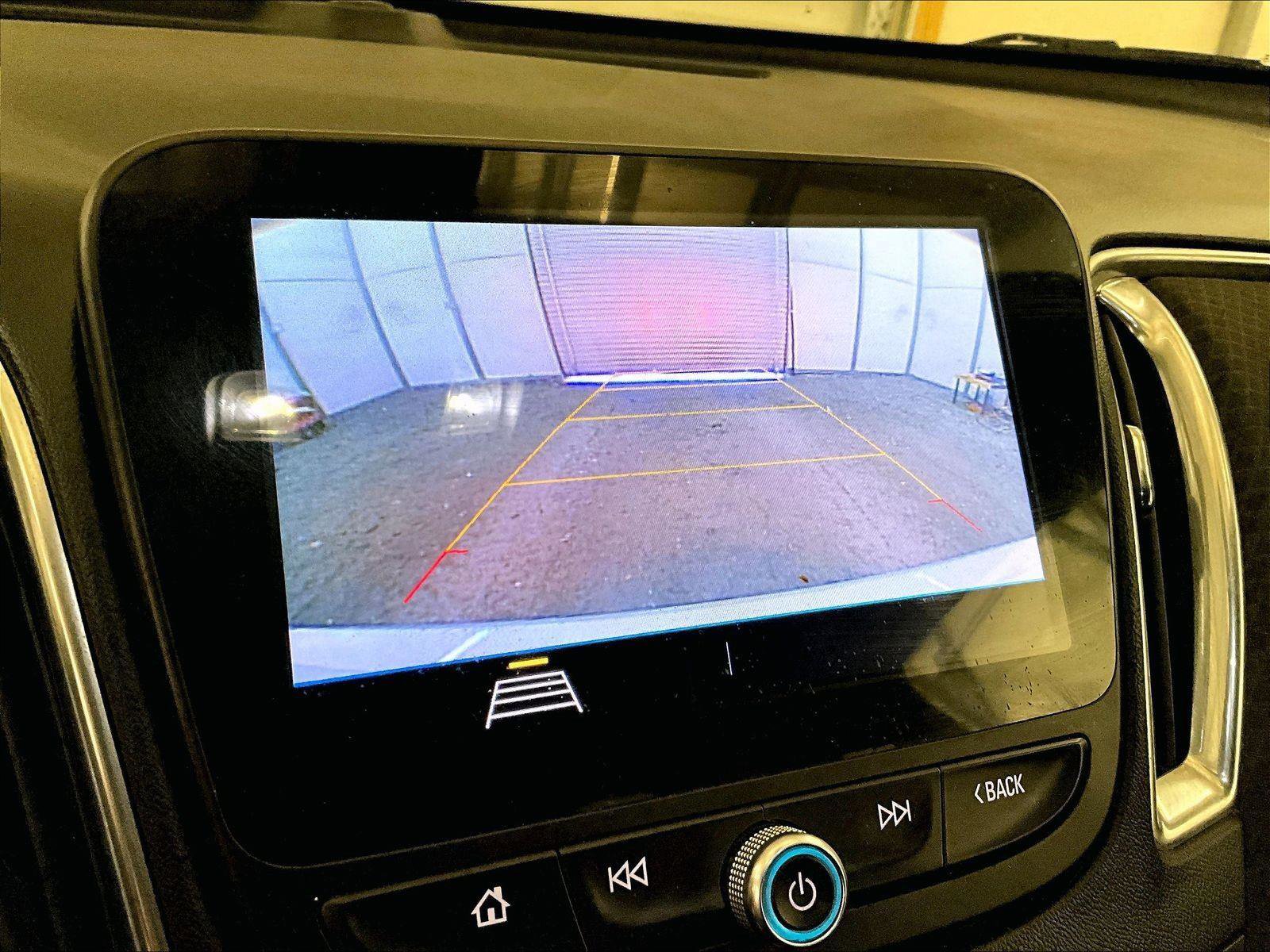 Used 2020 Chevrolet Malibu LT FWD image 20