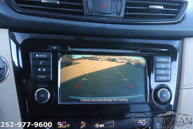 Used 2018 Nissan Rogue SV image 24