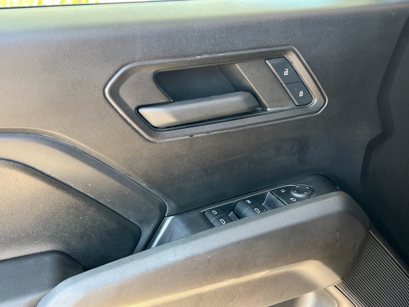Used 2023 Chevrolet Colorado Trail Boss w/ Advanced Trailering Package AWD/4WD image 11