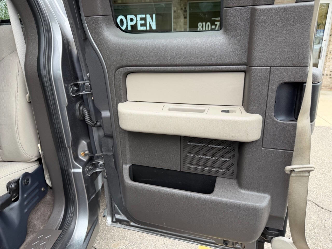 Used 2009 Ford F150 XLT AWD/4WD image 12
