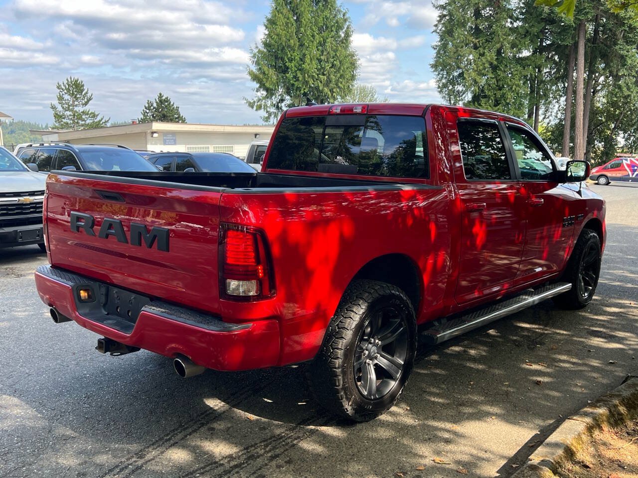 Used 2017 RAM 1500 Sport w/ Quick Order Package 26Q Night AWD/4WD image 5
