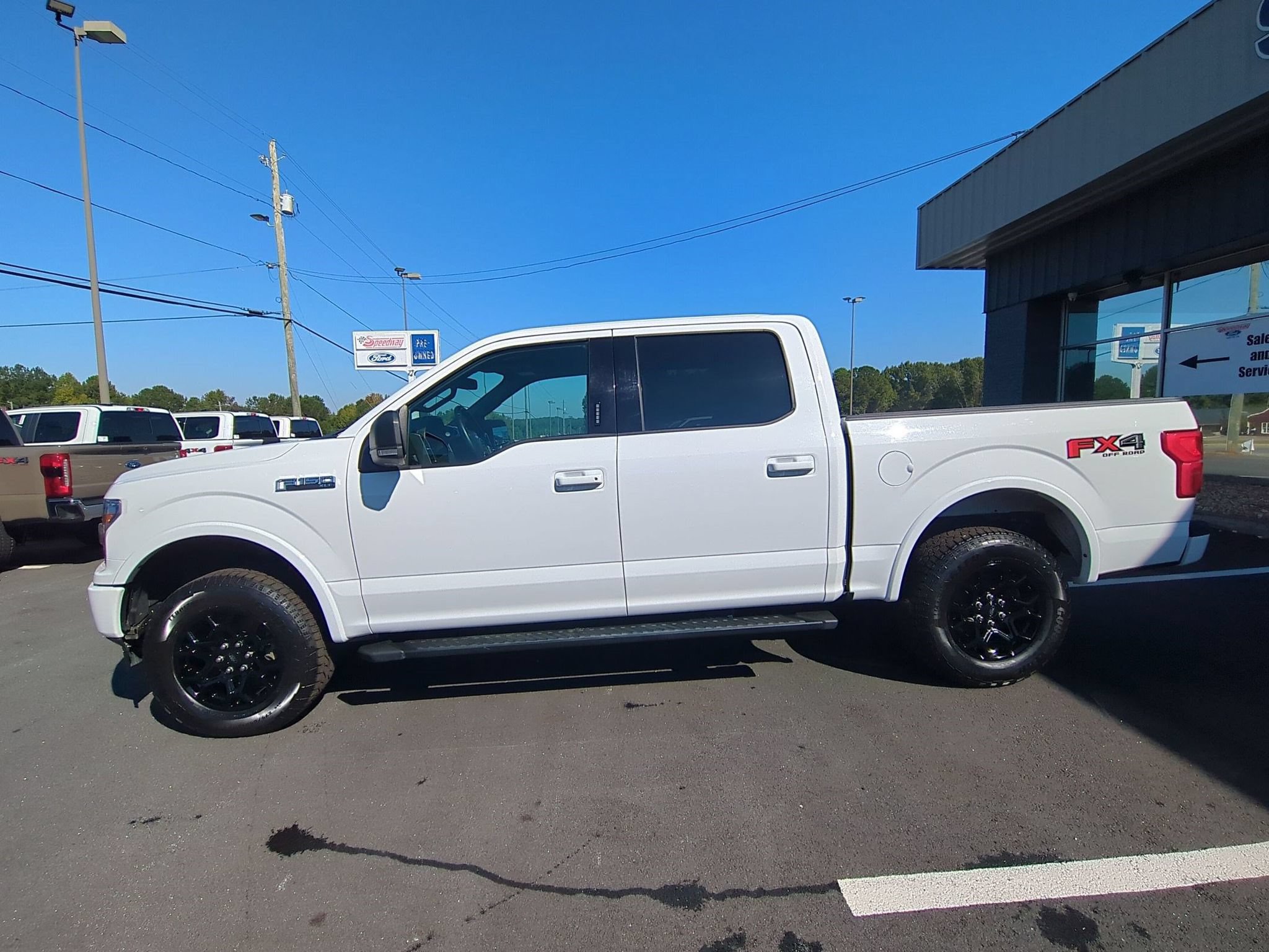 Used 2020 Ford F150 XLT w/ Equipment Group 302A Luxury AWD/4WD image 10