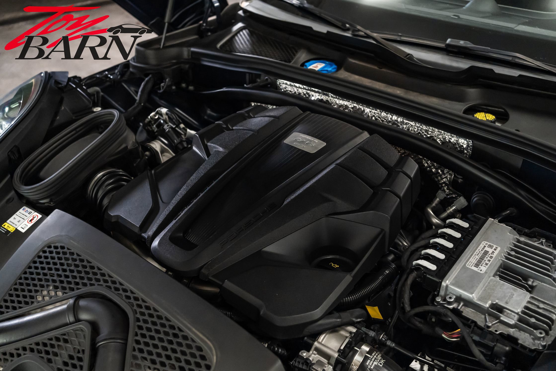 Used 2023 Porsche Macan GTS image 49