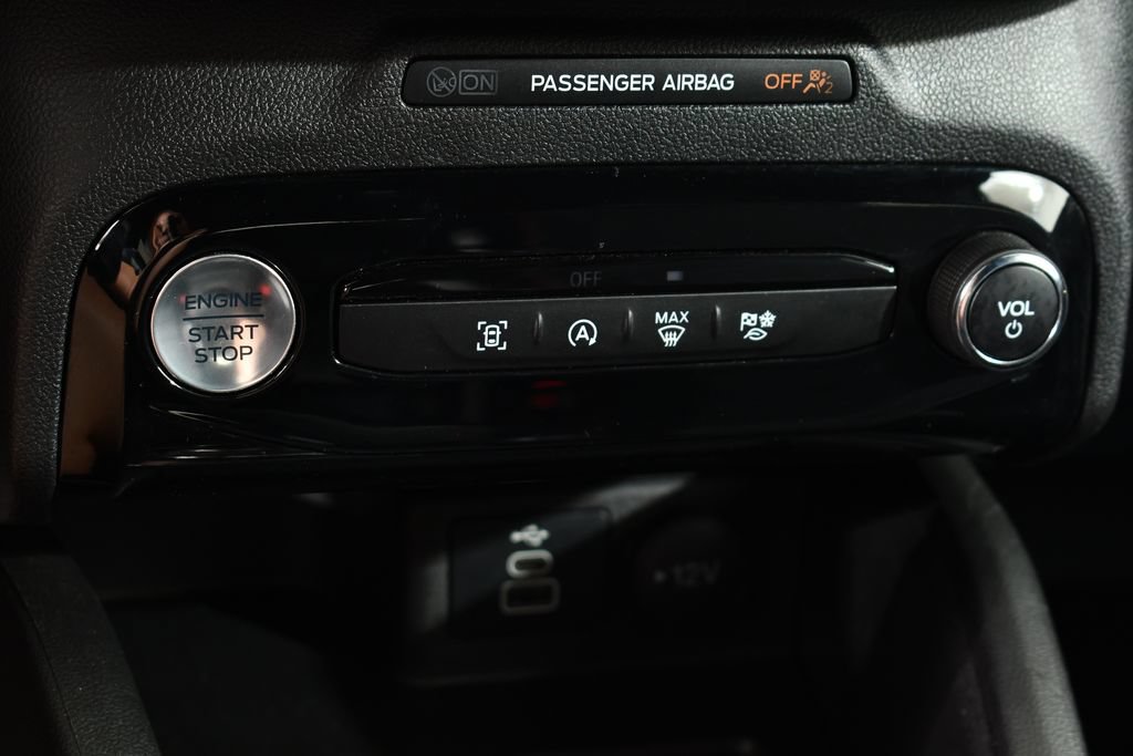 Used 2024 Ford Escape ST-Line w/ Tech Pack #1 AWD/4WD image 28