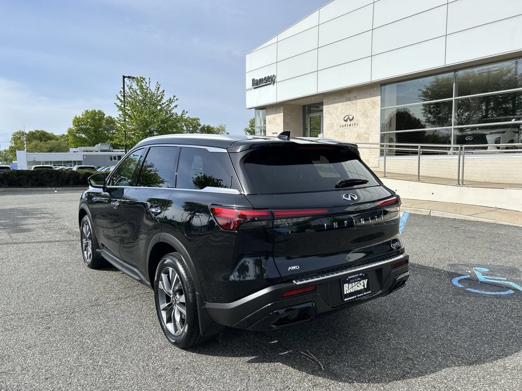 Certified 2023 INFINITI QX60 Luxe w/ Cargo Package AWD/4WD image 6