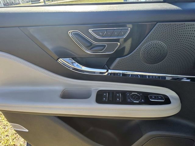 New 2026 Lincoln Corsair Reserve image 11