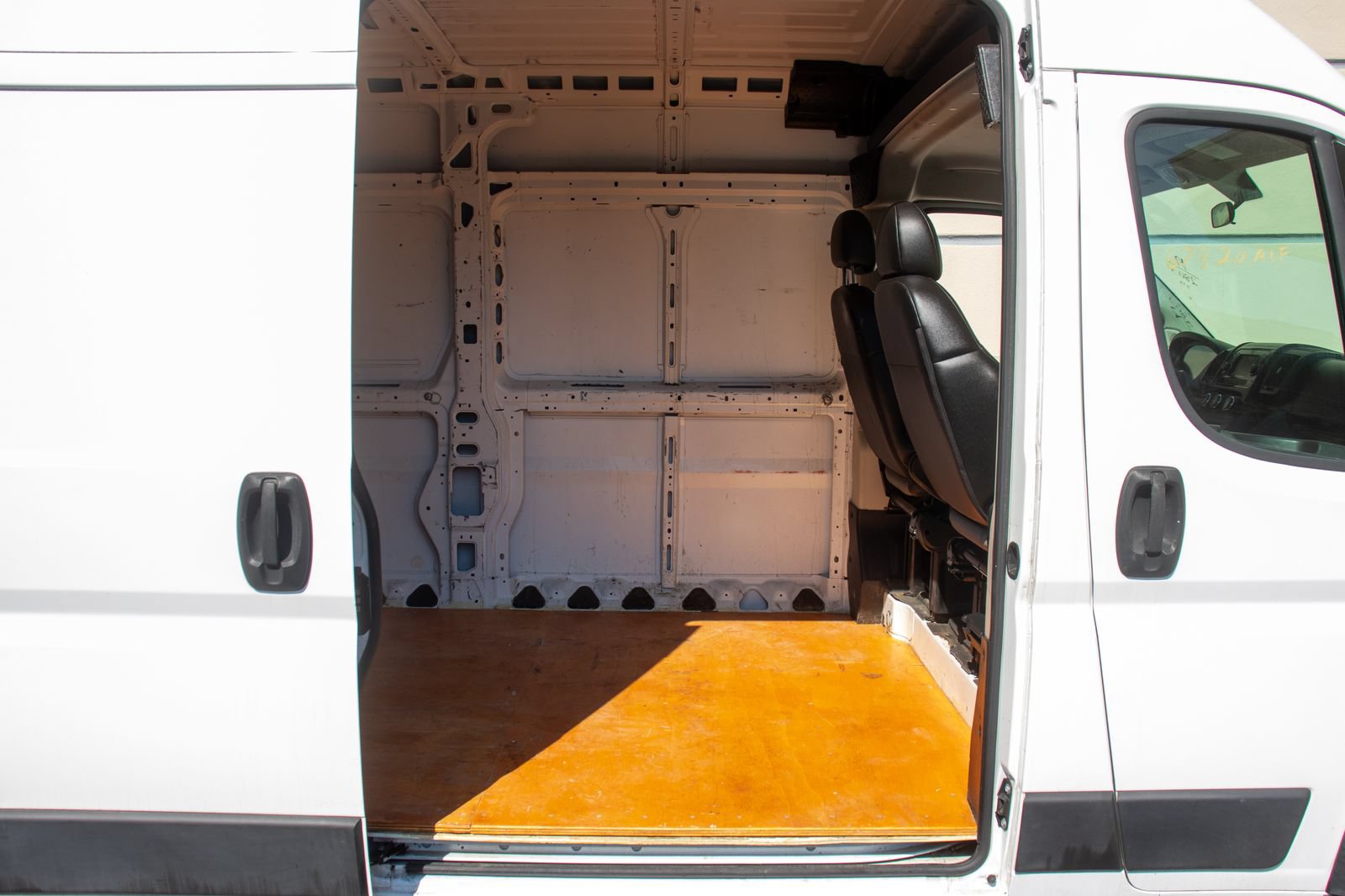 Used 2019 RAM ProMaster 2500 FWD image 12