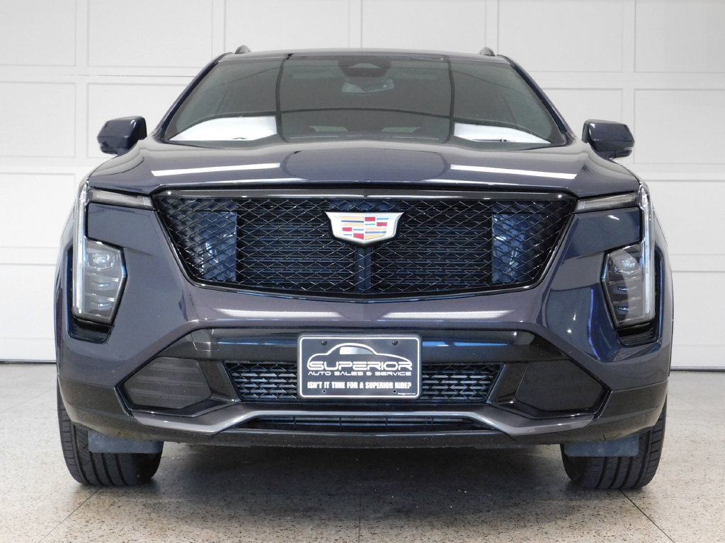 Used 2024 Cadillac XT4 Sport AWD/4WD image 2