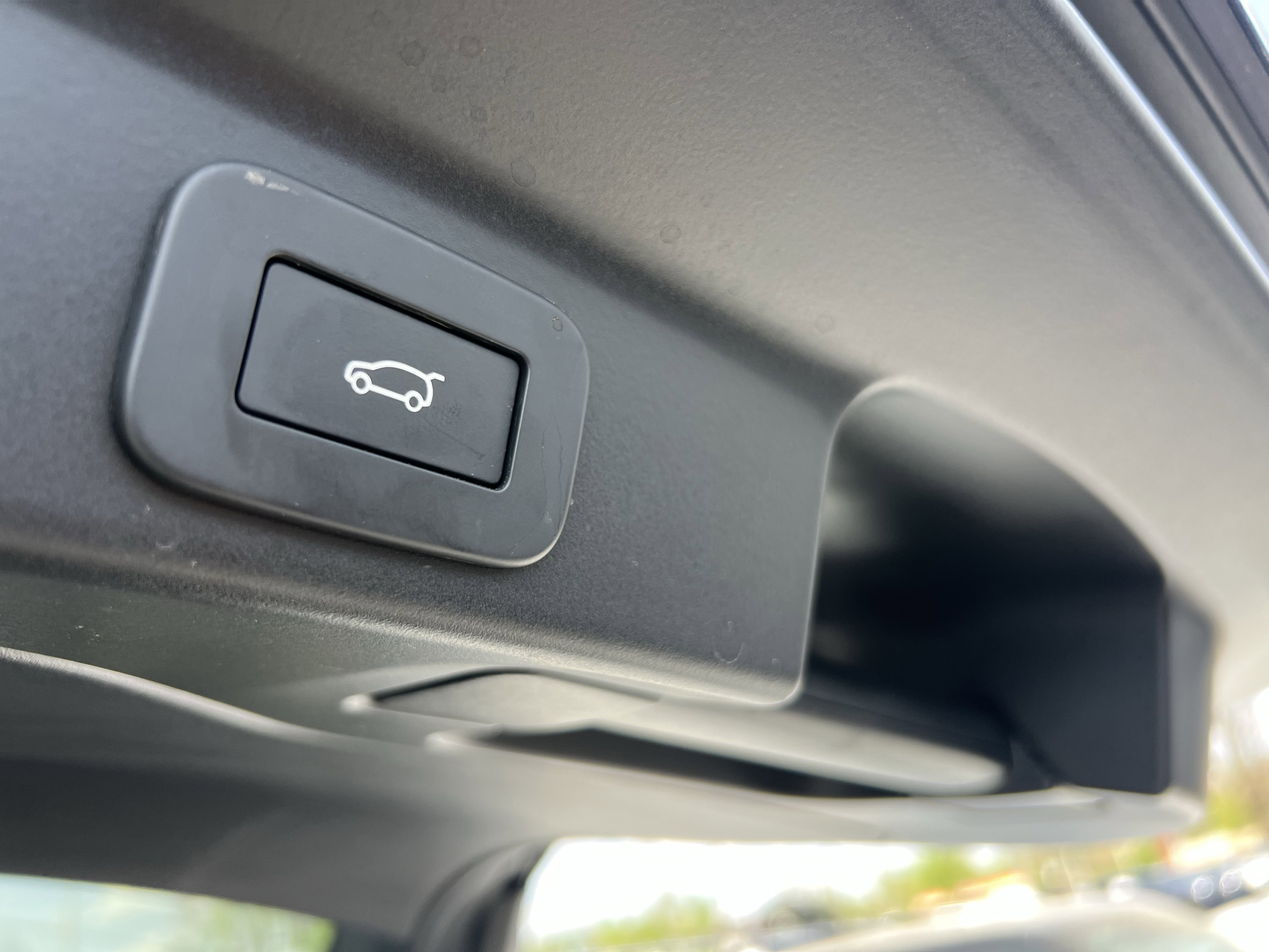 Certified 2026 Jaguar F-PACE R-Dynamic S AWD/4WD image 36