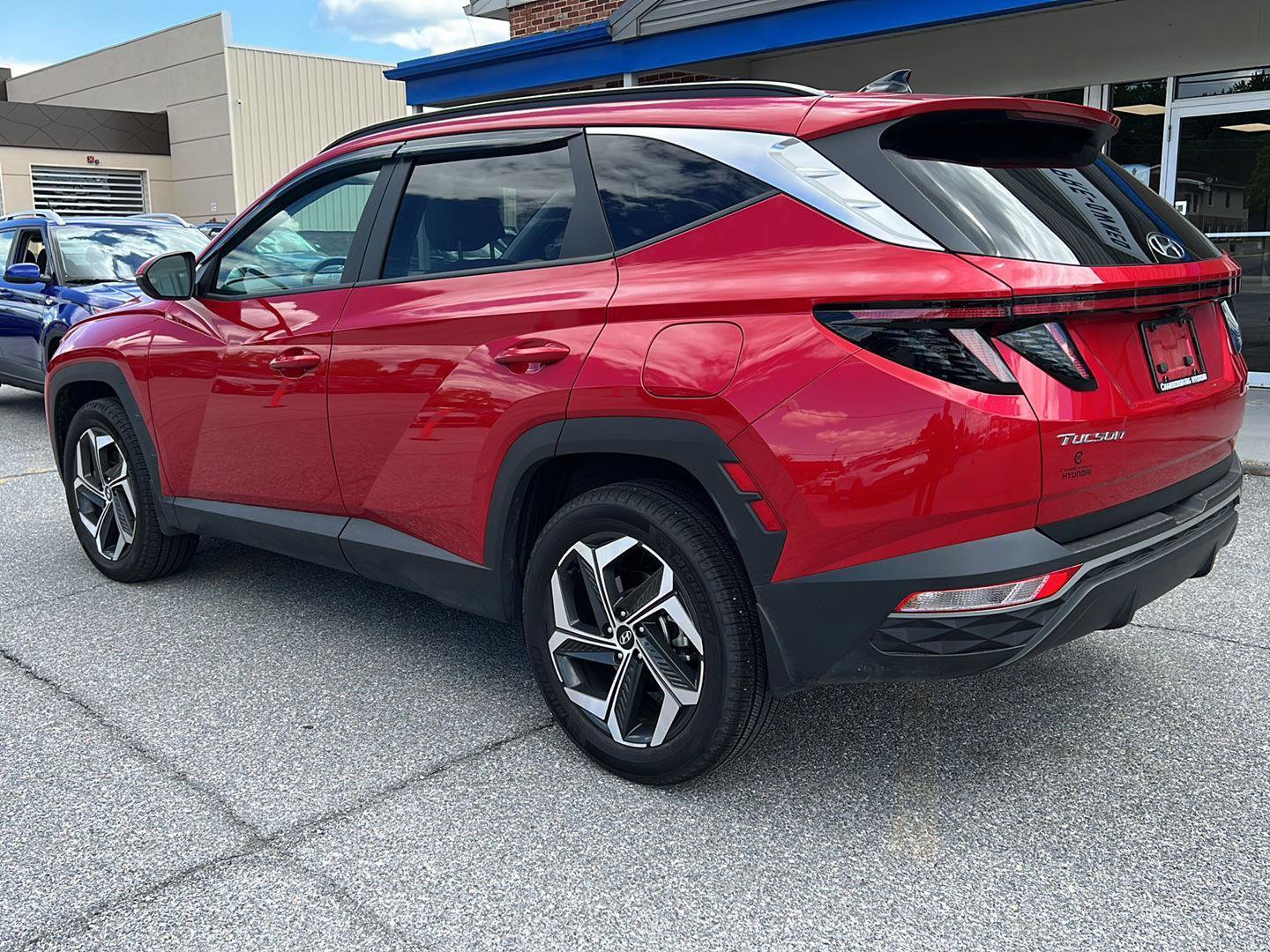 Used 2023 Hyundai Tucson SEL w/ Convenience Package AWD/4WD image 3