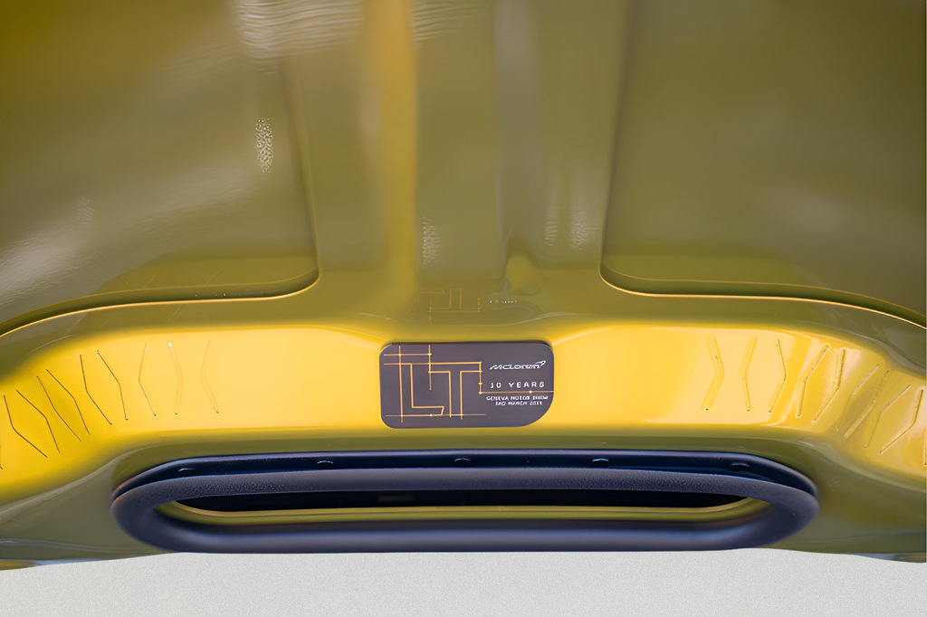New 2026 McLaren 750S Spider RWD image 70