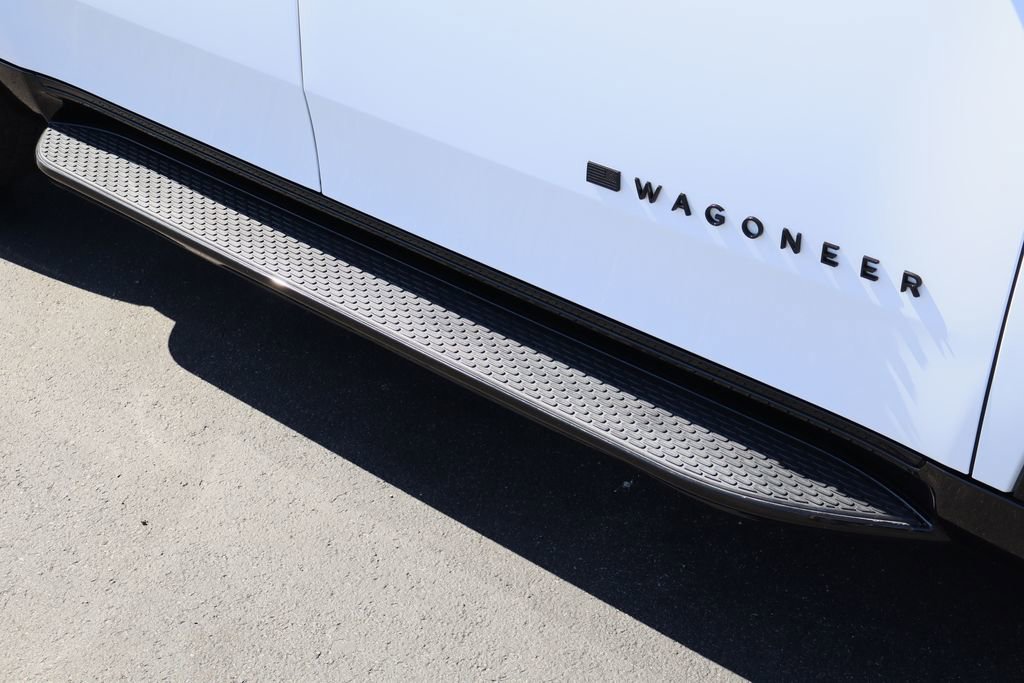 Used 2023 Jeep Wagoneer Series II image 10