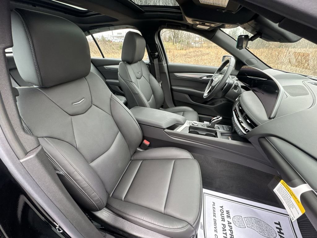Used 2025 Cadillac CT5 Premium Luxury RWD image 25