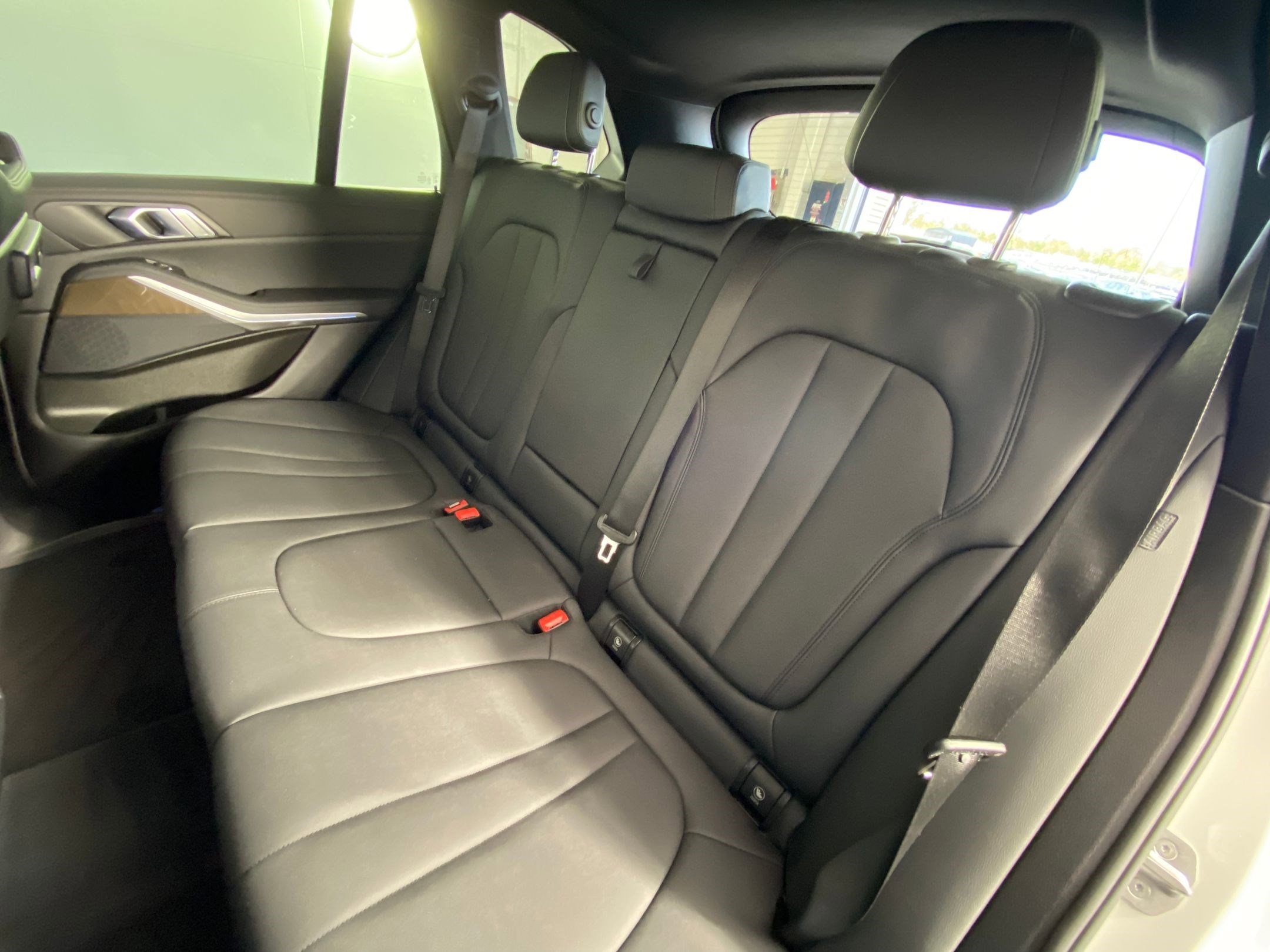 Used 2022 BMW X5 xDrive45e w/ Premium Package image 30