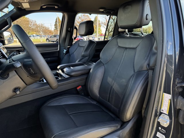 Used 2023 Jeep Wagoneer Series III w/ Convenience Group I image 27