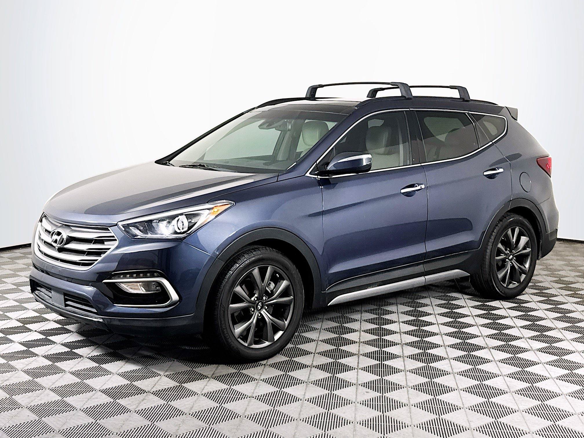Used 2017 Hyundai Santa Fe Sport w/ 2.0T Ultimate Tech Package 05 FWD image 4
