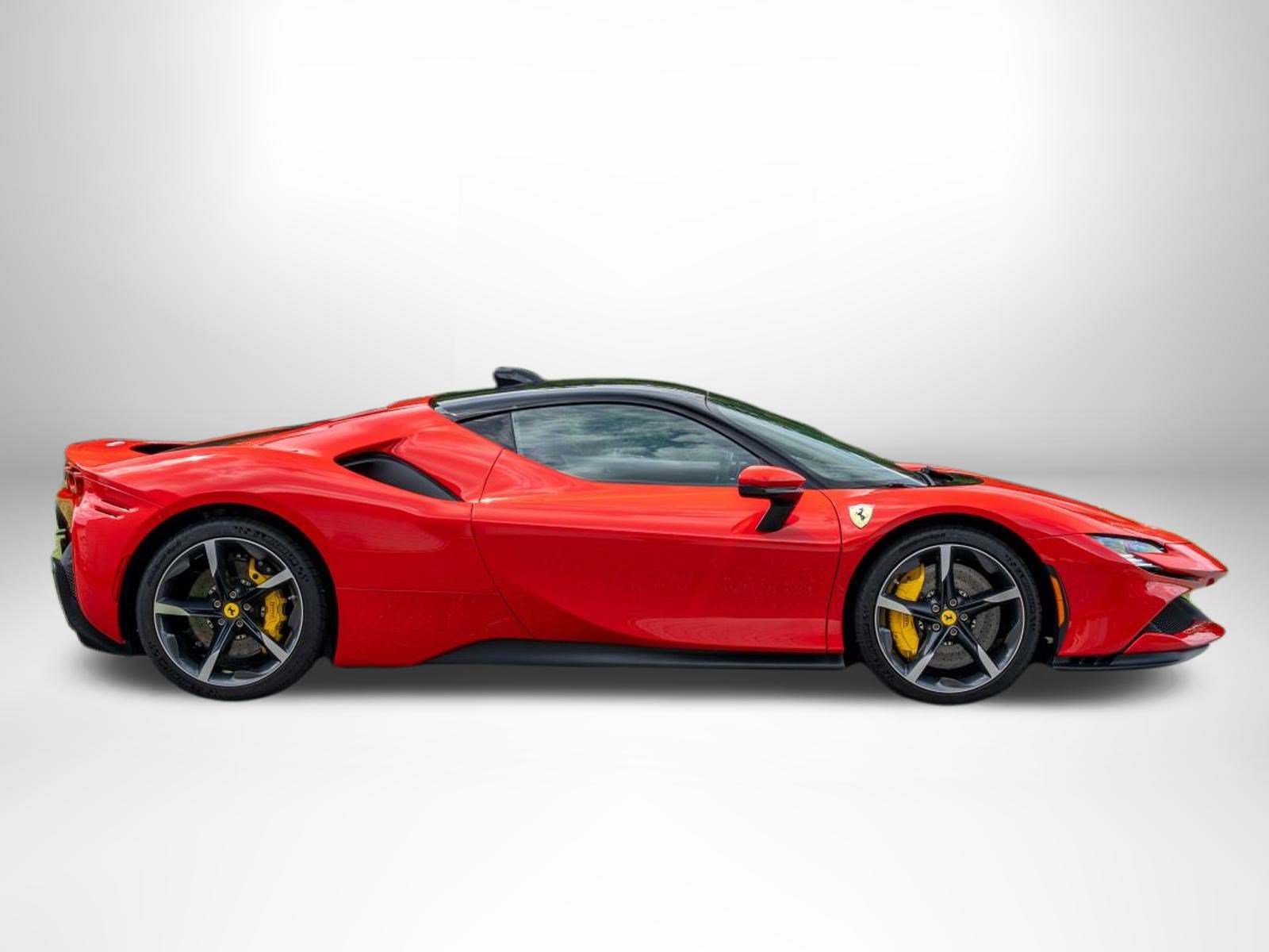 Used 2022 Ferrari SF90 Stradale AWD/4WD image 6