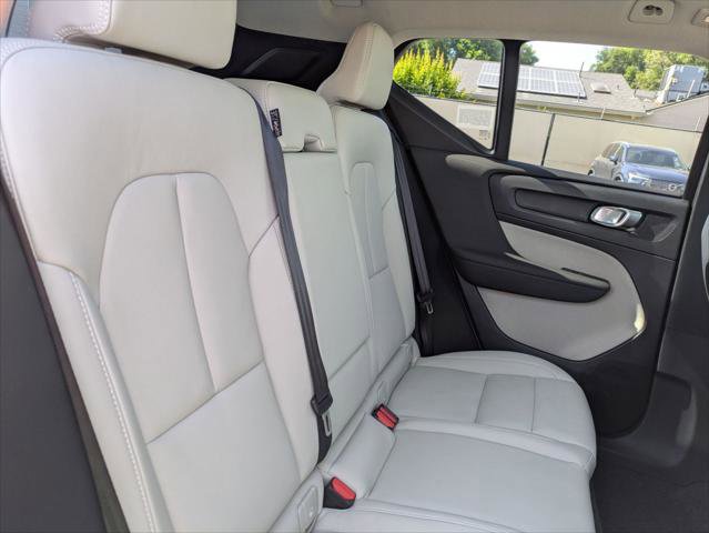 Used 2026 Volvo XC40 B5 Plus w/ Protection Package Premier AWD/4WD image 23