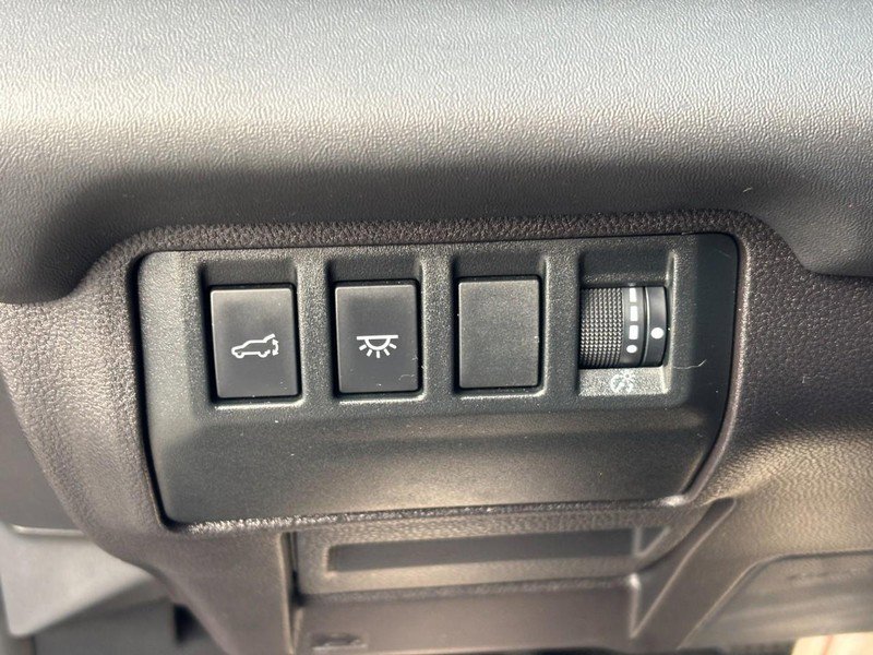 Used 2023 Subaru Ascent Limited w/ Technology Package image 18