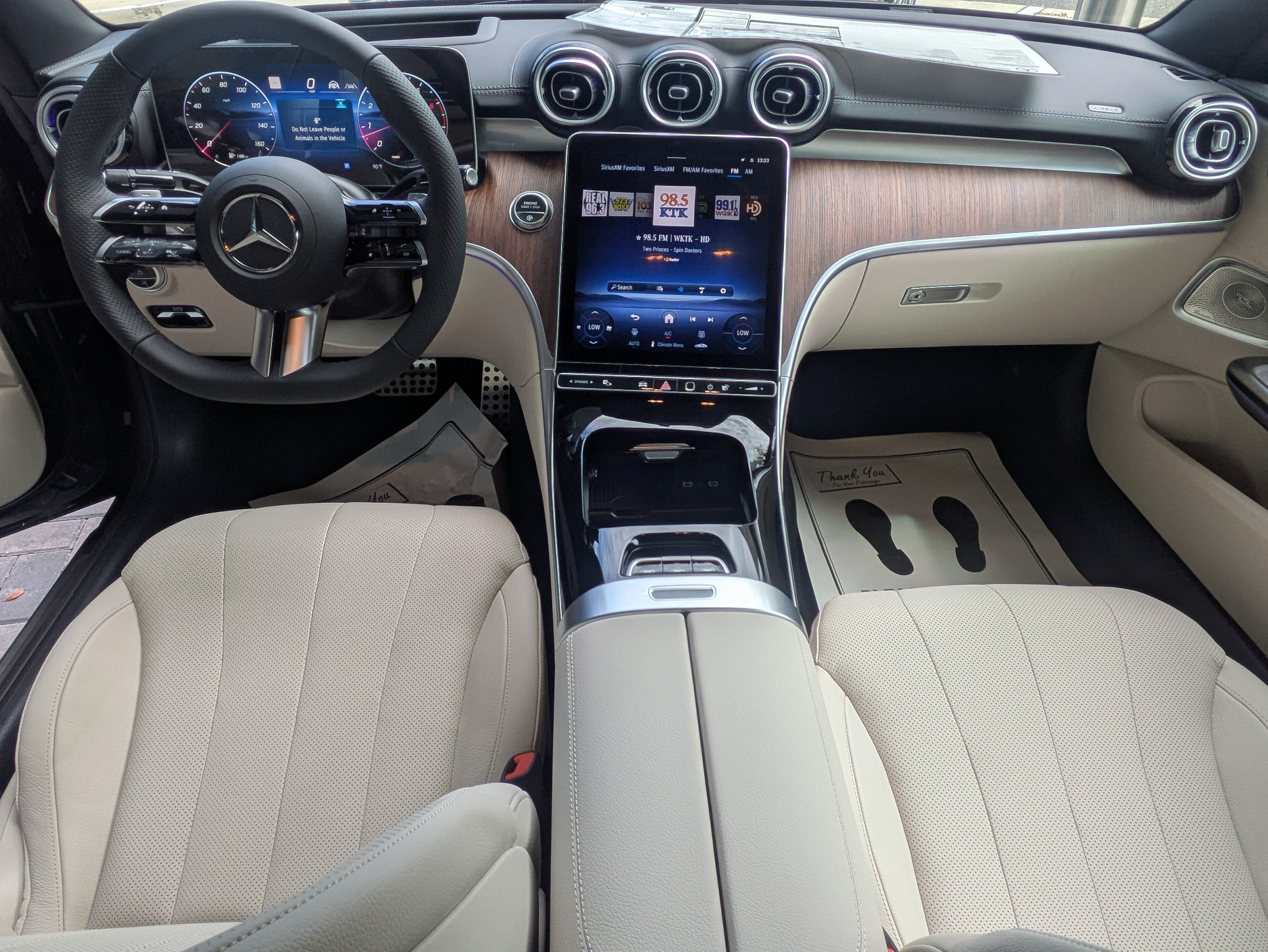 New 2027 Mercedes-Benz CLE 450 4MATIC Cabriolet image 13