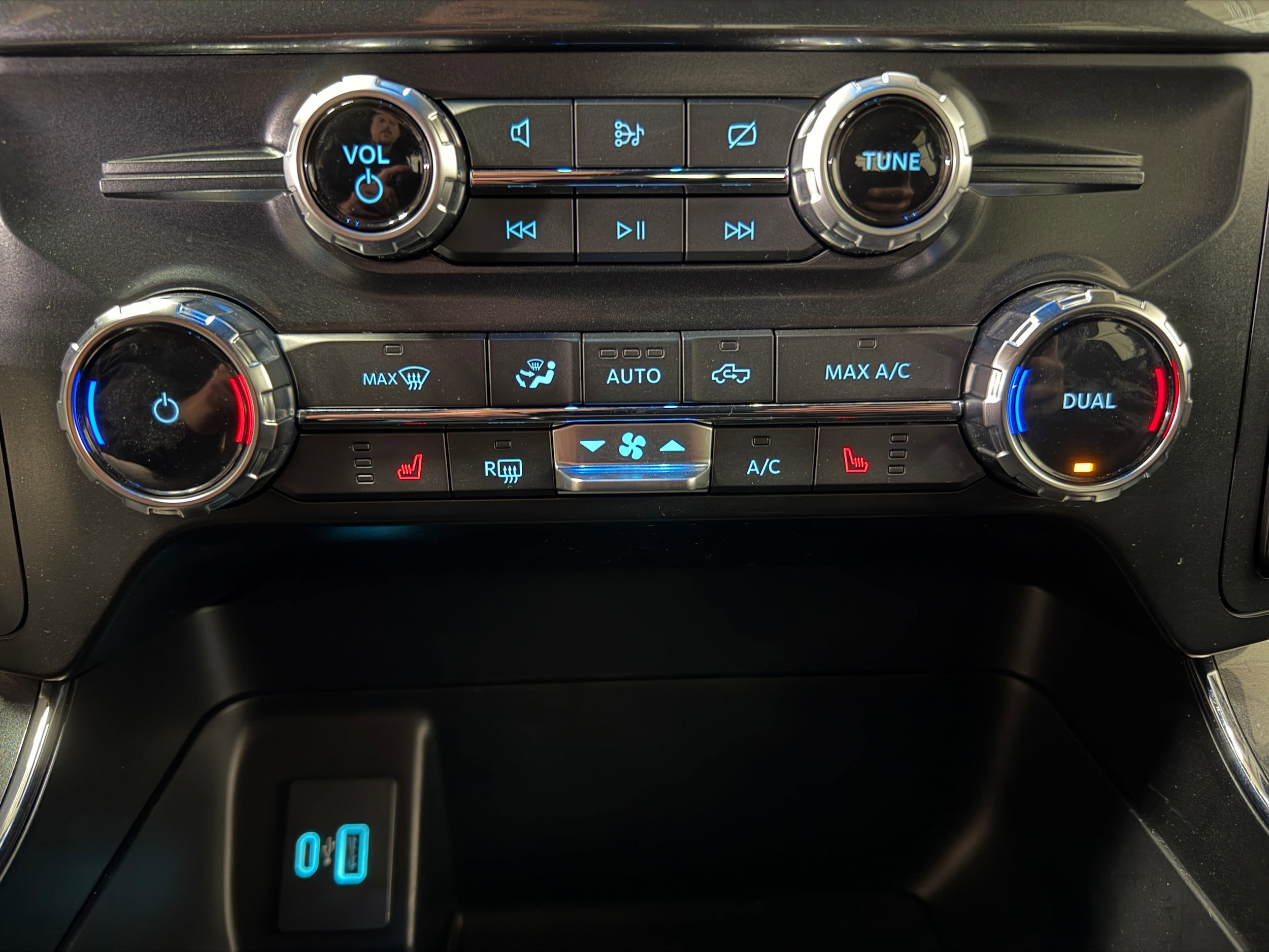 Certified 2022 Ford F150 XLT w/ Equipment Group 302A High AWD/4WD image 25