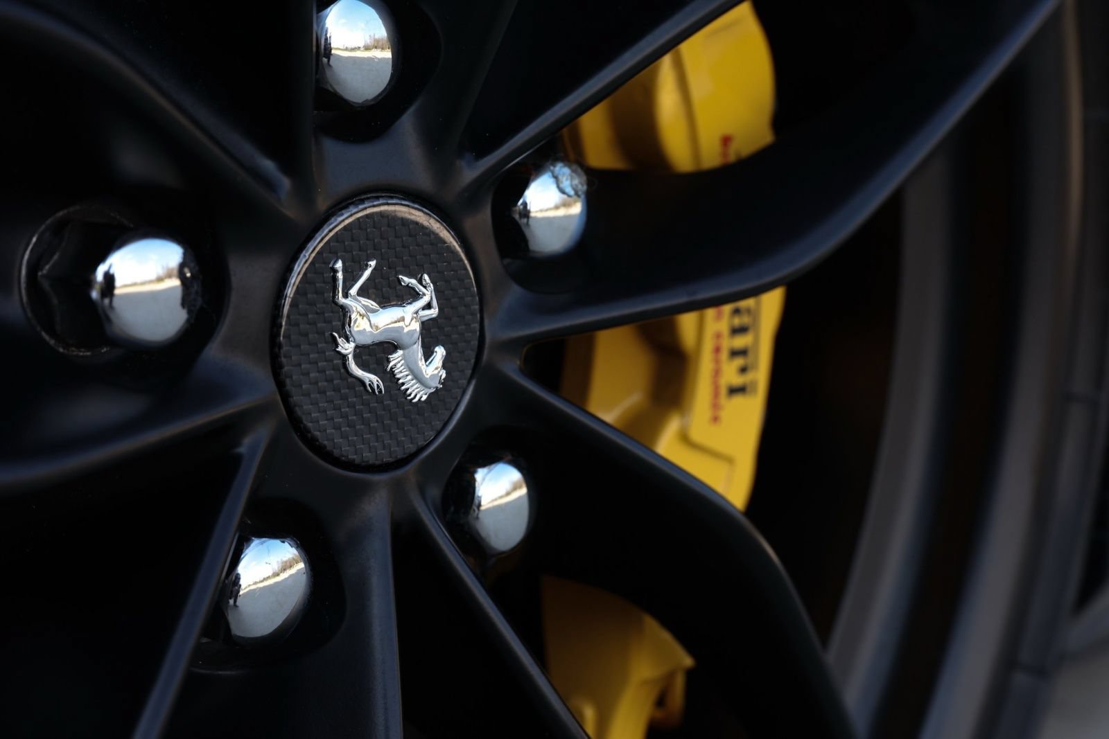 Used 2016 Ferrari 488 Spider RWD image 46