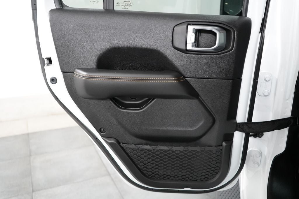 Used 2025 Jeep Wrangler Unlimited Sahara AWD/4WD image 22