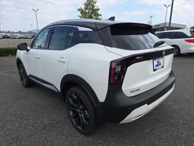 New 2025 Nissan Kicks SR w/ SR Premium Package image 6