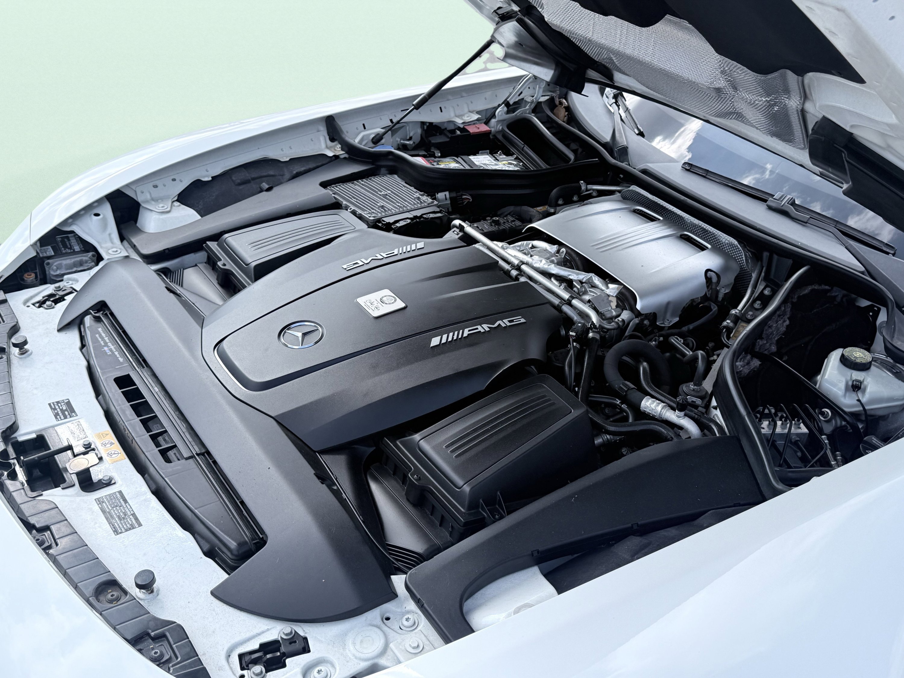 Used 2018 Mercedes-Benz AMG GT Roadster image 24