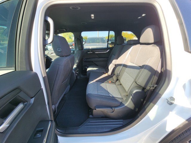 Used 2025 GMC Acadia Elevation image 24