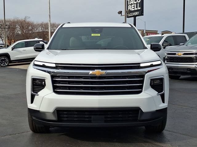 New 2026 Chevrolet Traverse LT FWD image 2