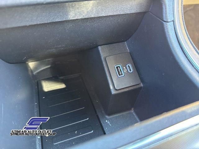 Used 2022 Ford Edge Titanium image 28