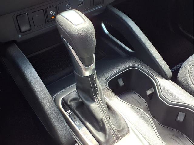 Certified 2025 Nissan Frontier SV image 19