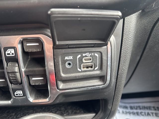 Used 2021 Jeep Wrangler Unlimited Sport AWD/4WD image 24