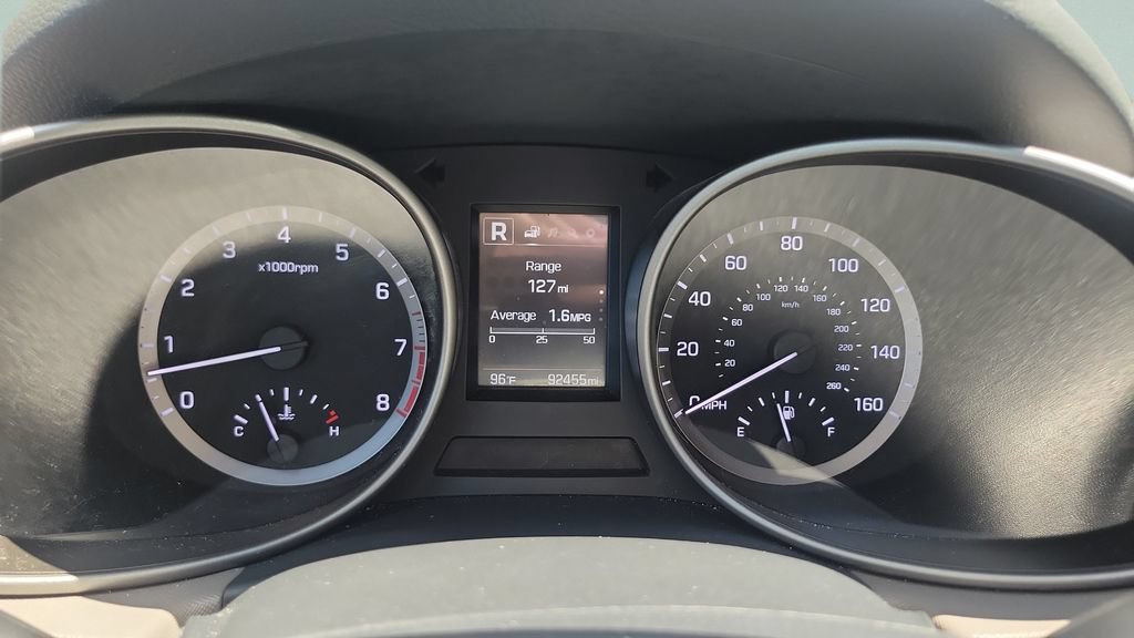 Used 2017 Hyundai Santa Fe SE FWD image 22