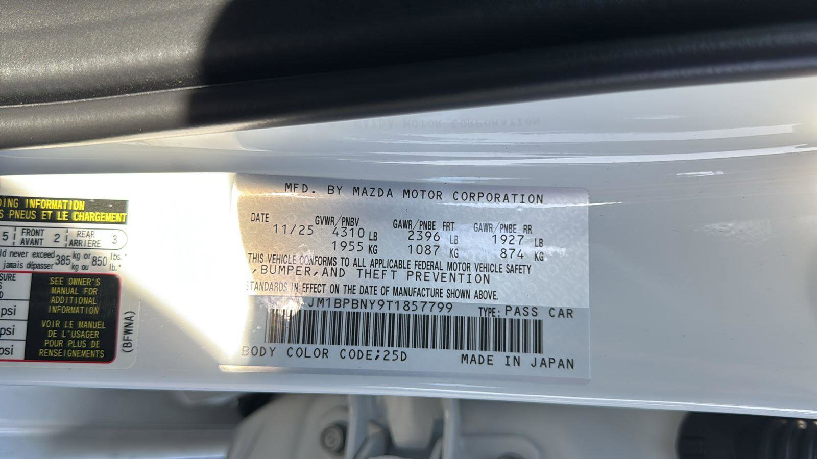 New 2026 MAZDA MAZDA3 Hatchback w/Premium Plus Pkg image 20