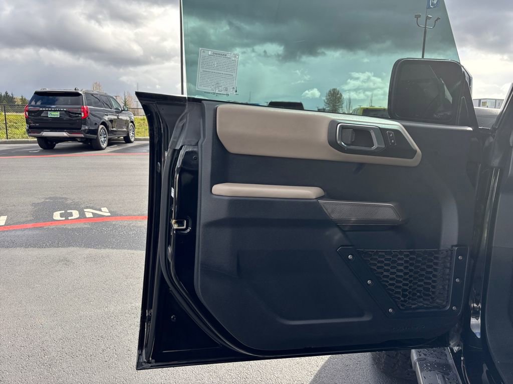 Used 2022 Ford Bronco Wildtrak image 19