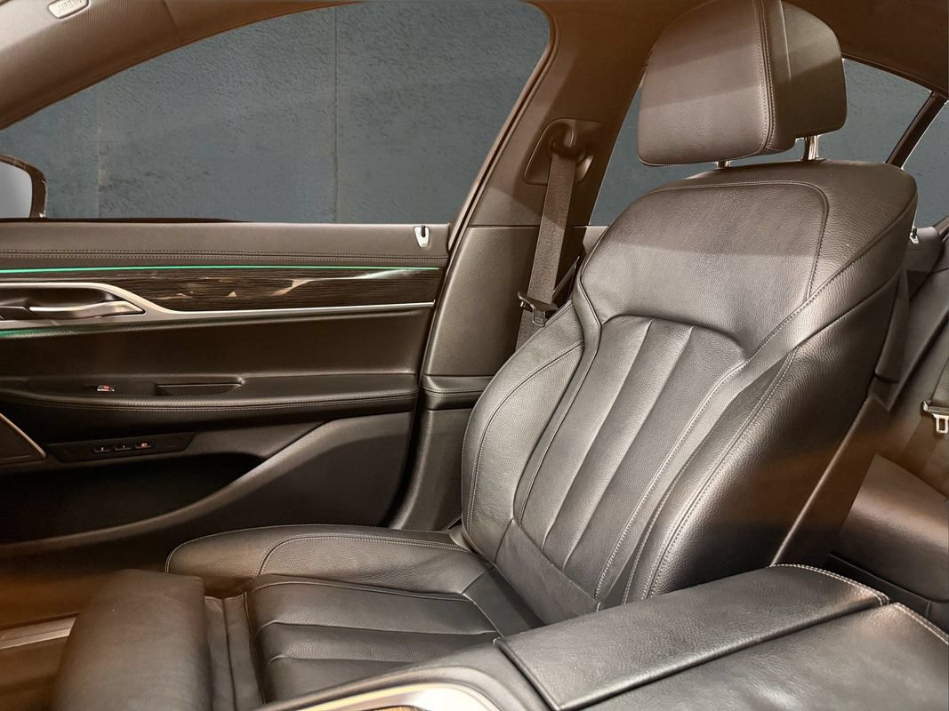 Used 2019 BMW 740i xDrive w/ M Sport Package AWD/4WD image 22