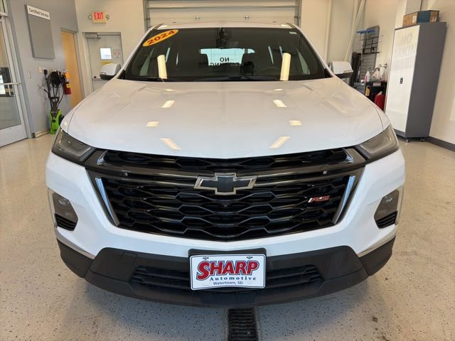 Used 2024 Chevrolet Traverse RS image 2